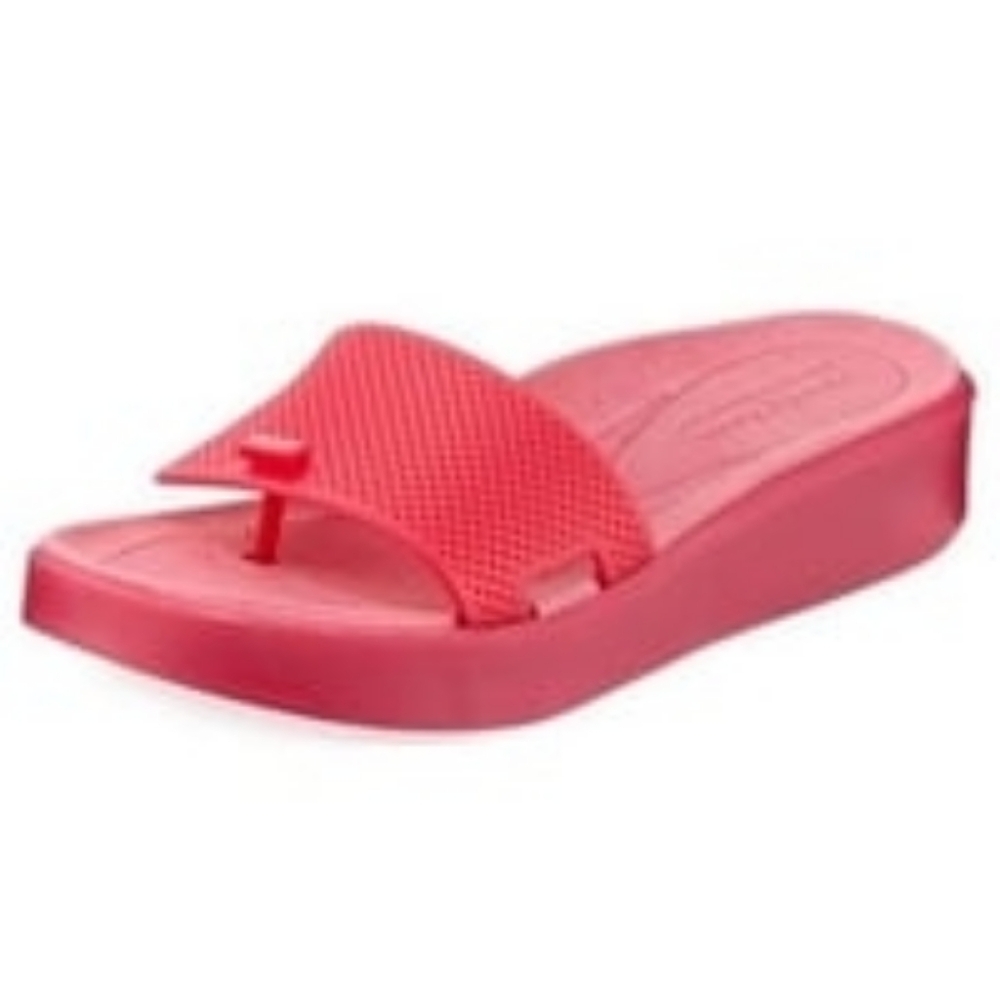 Donald Pliner Bondi Platform In  Red
